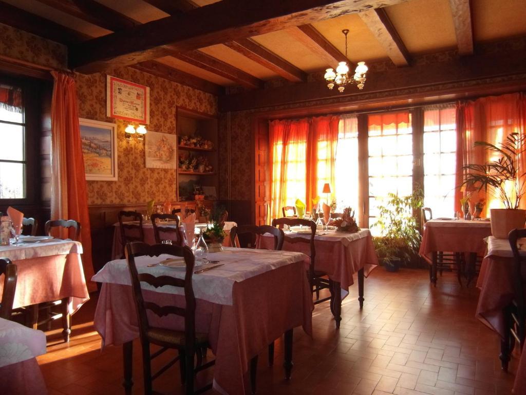 Hotel Restaurant Le Perigord 모르 외부 사진