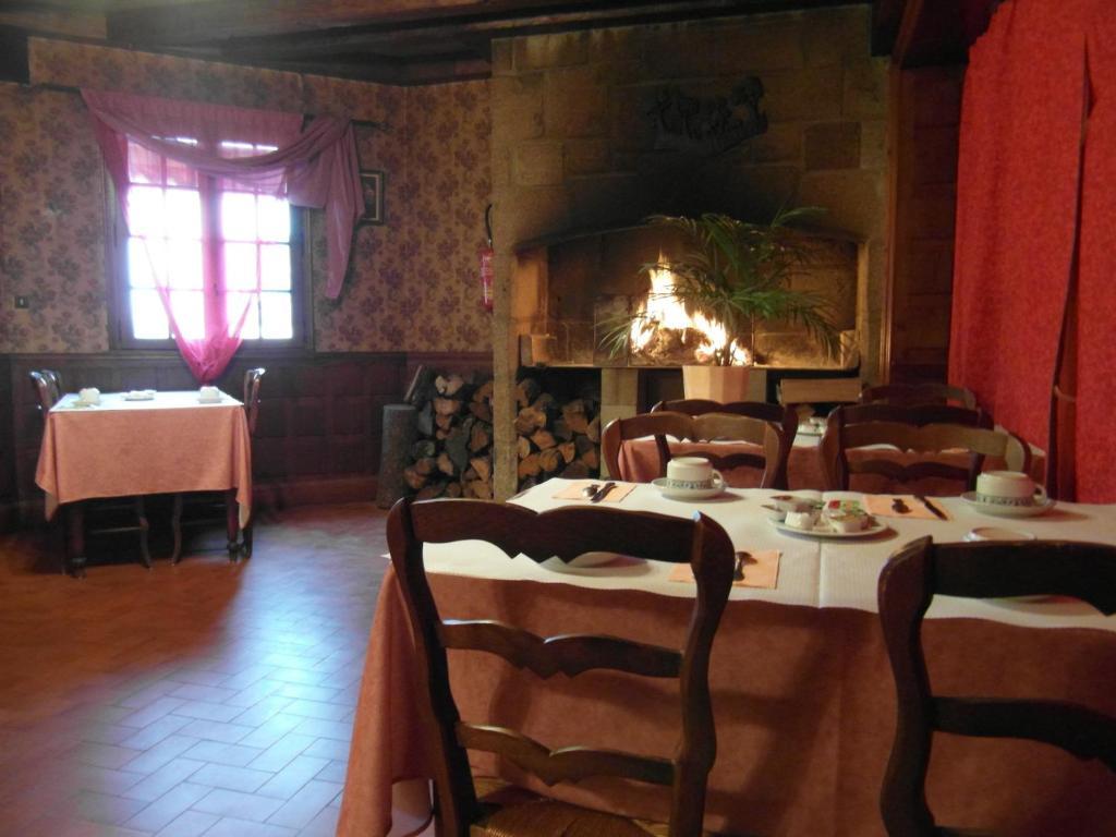 Hotel Restaurant Le Perigord 모르 외부 사진